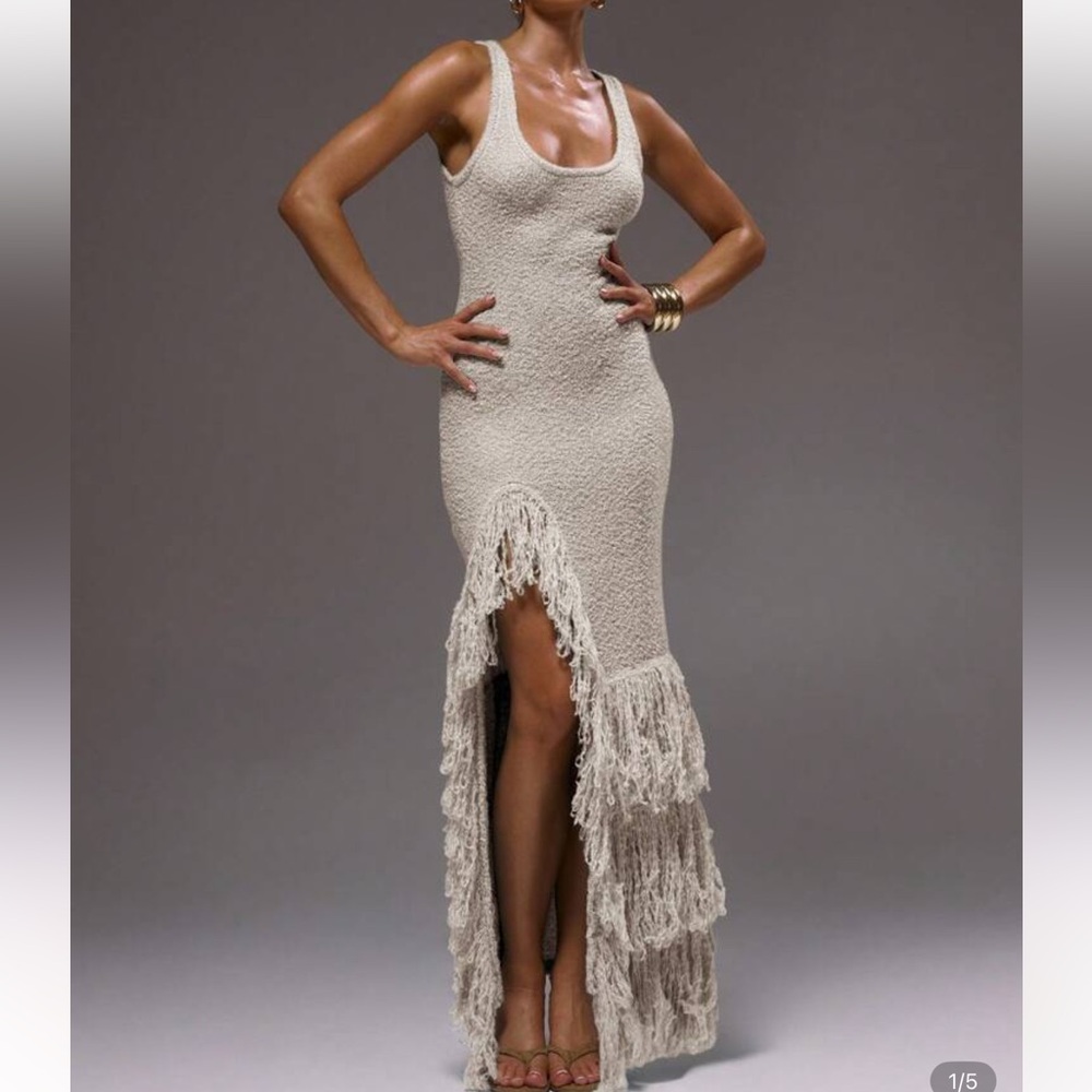 Elegant Cream Sleeveless Dress